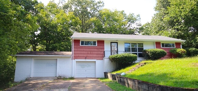 Photo - 1501 Akins Drive House