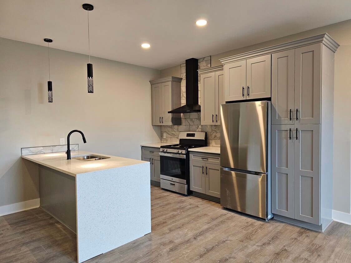 5827 Broadway St Unit 201, Lancaster, NY 14086 Apartments in