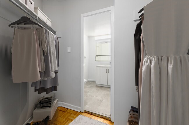 Photo du bâtiment - Rideau Towers