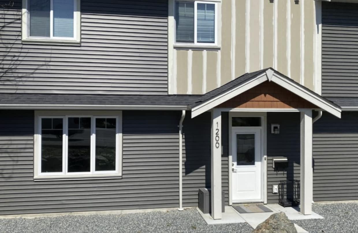 Primary Photo - 1200 Strathmore St