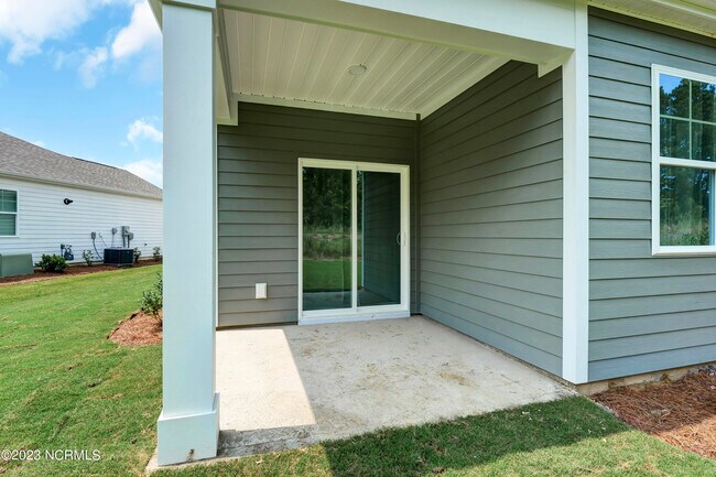 Building Photo - 1281 Clendon Cir
