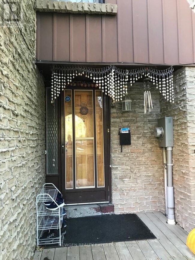 Building Photo - 2058 Martin Grove Rd