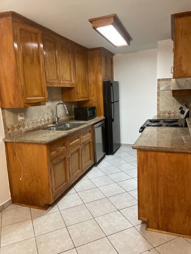 Foto del edificio - 1627 Pentecost Way