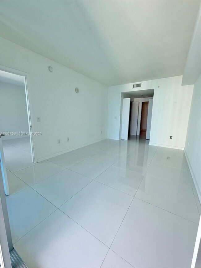 Foto del edificio - 1100 S Miami Ave