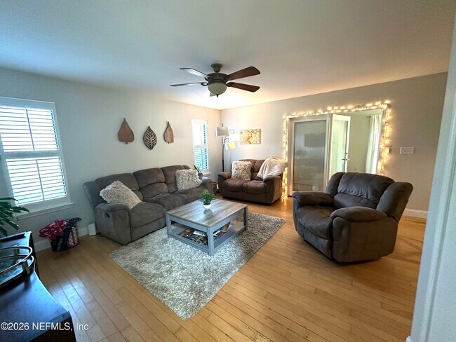 Foto del edificio - 483 11th Ave S