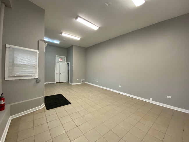 Building Photo - 9449 S Loomis St