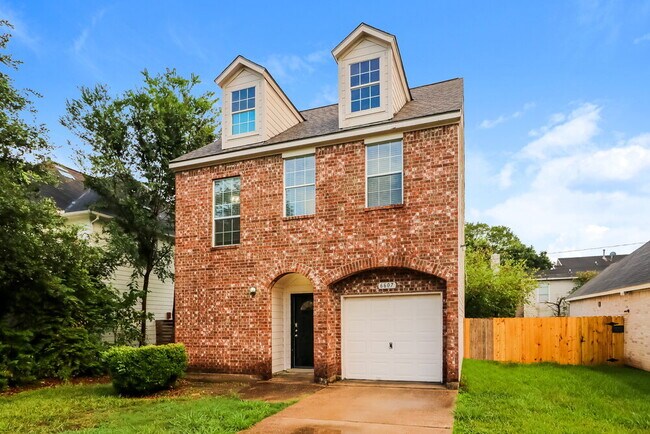 Building Photo - 6607 Dickson Way