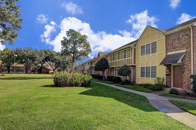 Building Photo - 10458 Hammerly Blvd