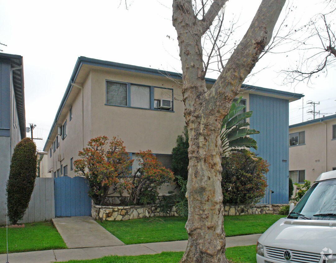 Building Photo - 1128 Glenville Dr