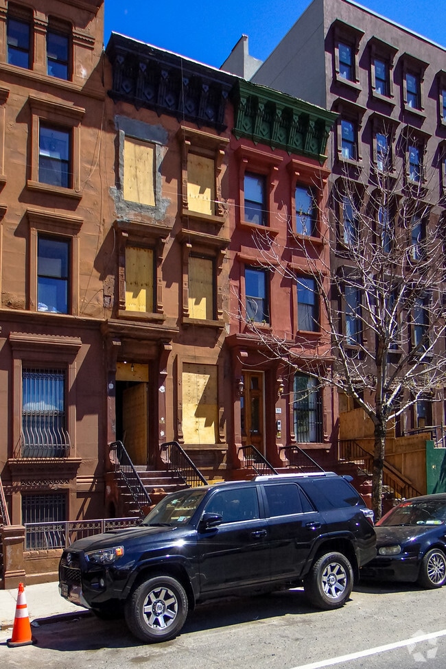Building Photo - 145 W 126th St
