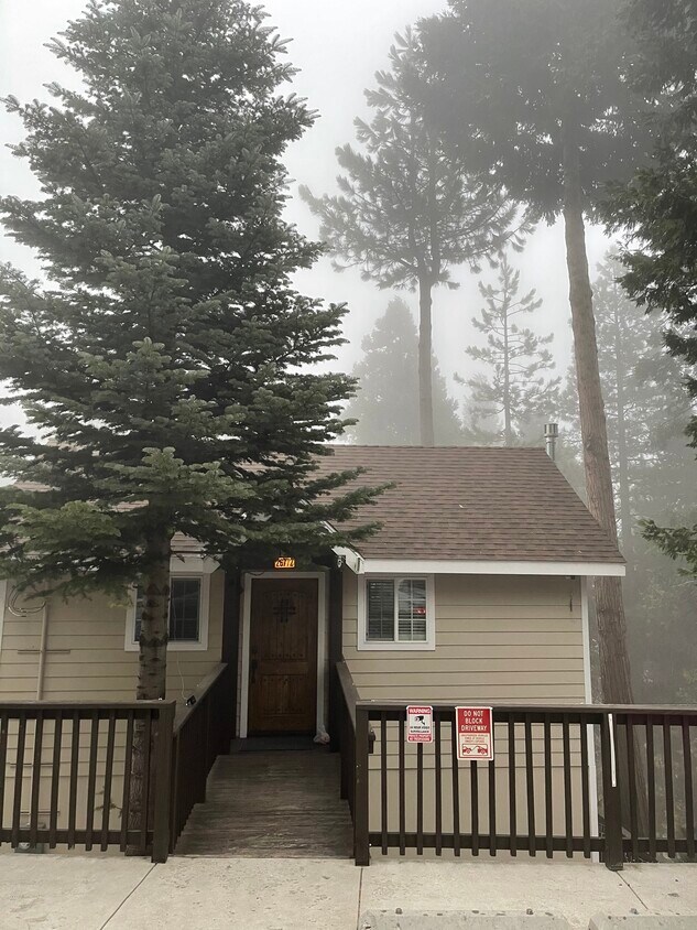 26772 CA189, Twin Peaks, CA 92391 House Rental in Twin Peaks, CA