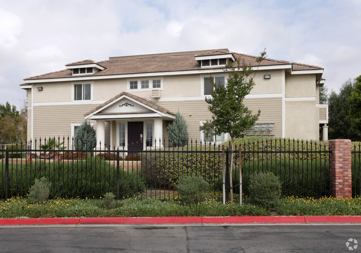 Building Photo - Mission Palms Apartments