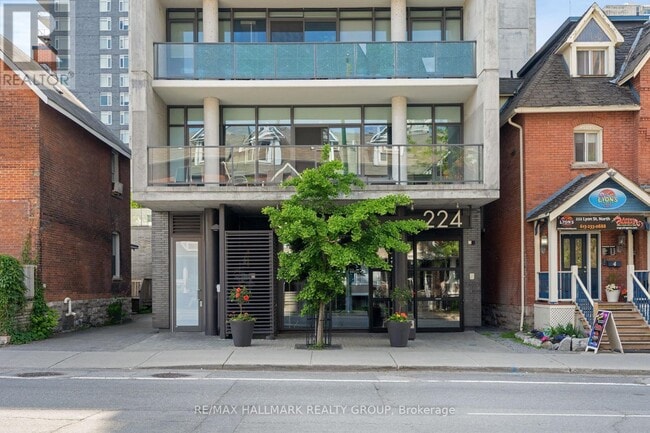 Building Photo - 224-1224 Lyon St. N