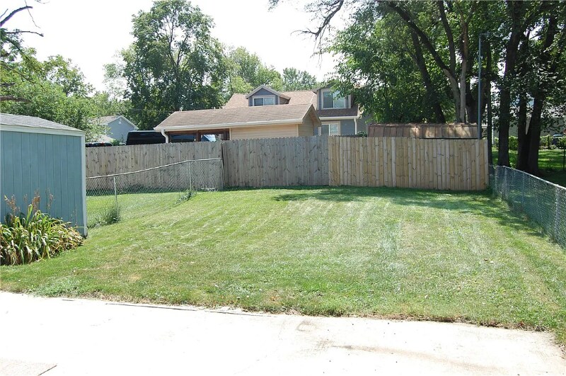 Building Photo - 4612 Euclid Ave