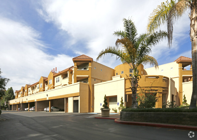 Building Photo - Flora Vista Apartments