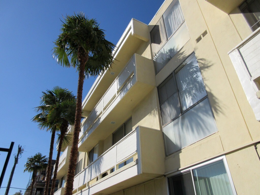 1900 Glendon Ave, Los Angeles, CA 90025 Apartments in Los Angeles, CA
