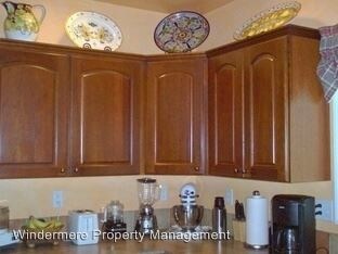 Foto del edificio - 3 br, 2 bath House - 33 Corbin Lane