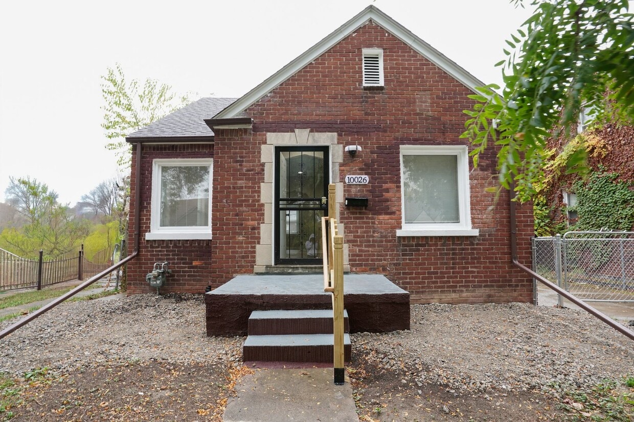 Primary Photo - This beautifully updated 2-bedroom, 1-bath...