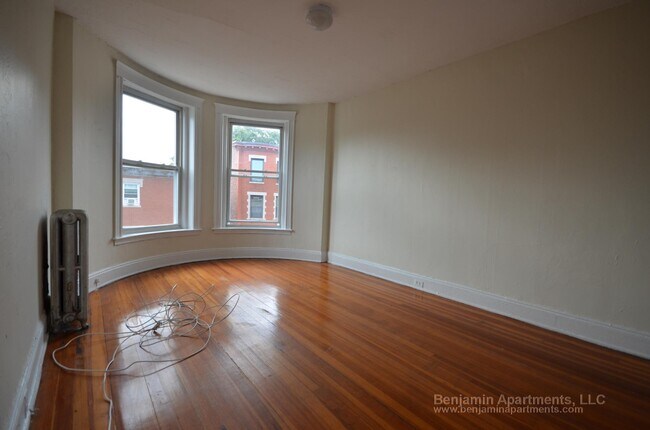 Foto del edificio - 11 Mount Hood Rd