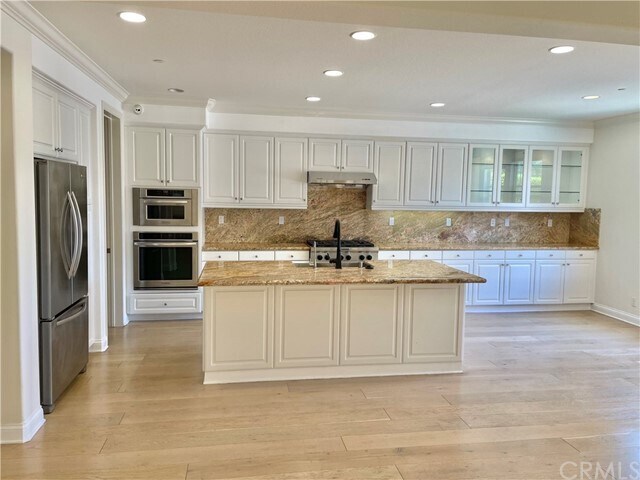 Building Photo - 150 Willowbend