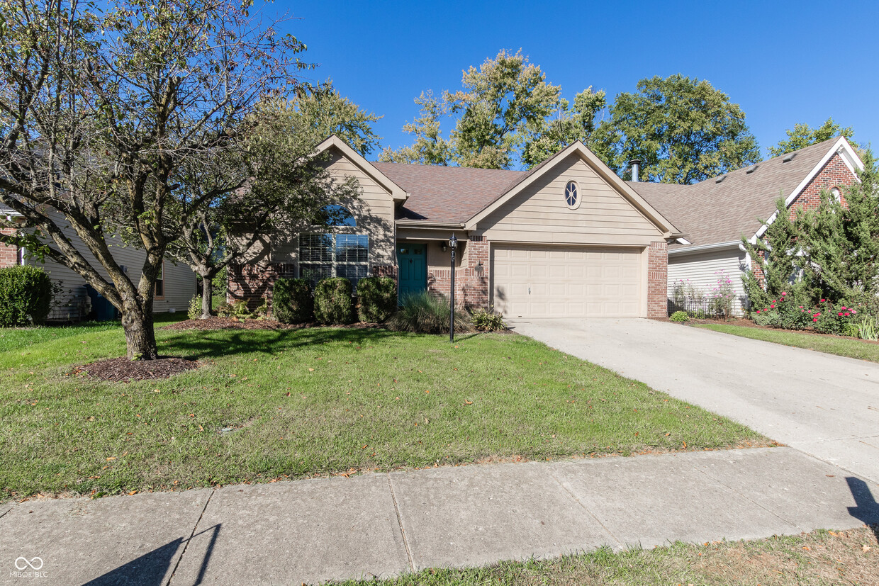 Primary Photo - 10768 Belair Dr