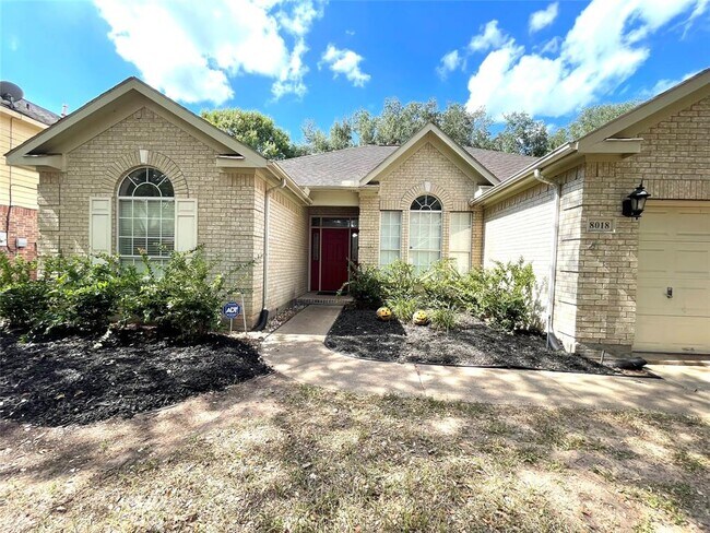 Building Photo - 8018 Myrtle Ln