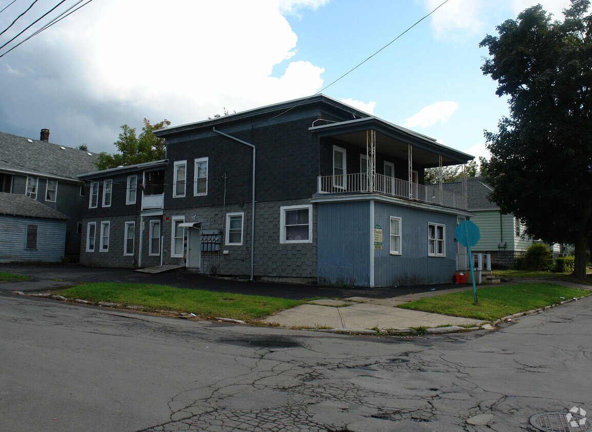 401 Milgate St, Utica, NY 13501 Apartments in Utica, NY