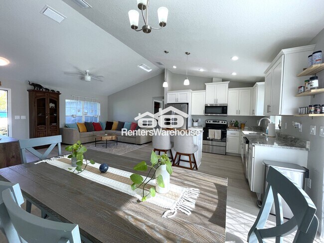 Foto del edificio - 14496 Goldeneye Rd