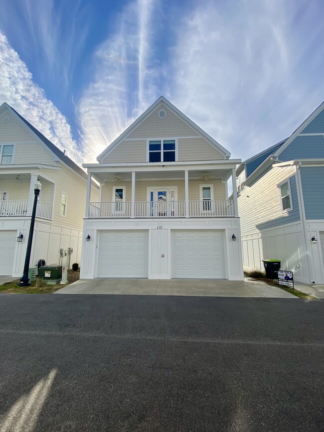 Building Photo - 137 Marblehead Dr