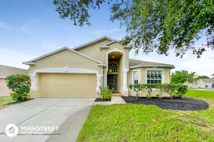 Primary Photo - 13323 Bainbridge Way