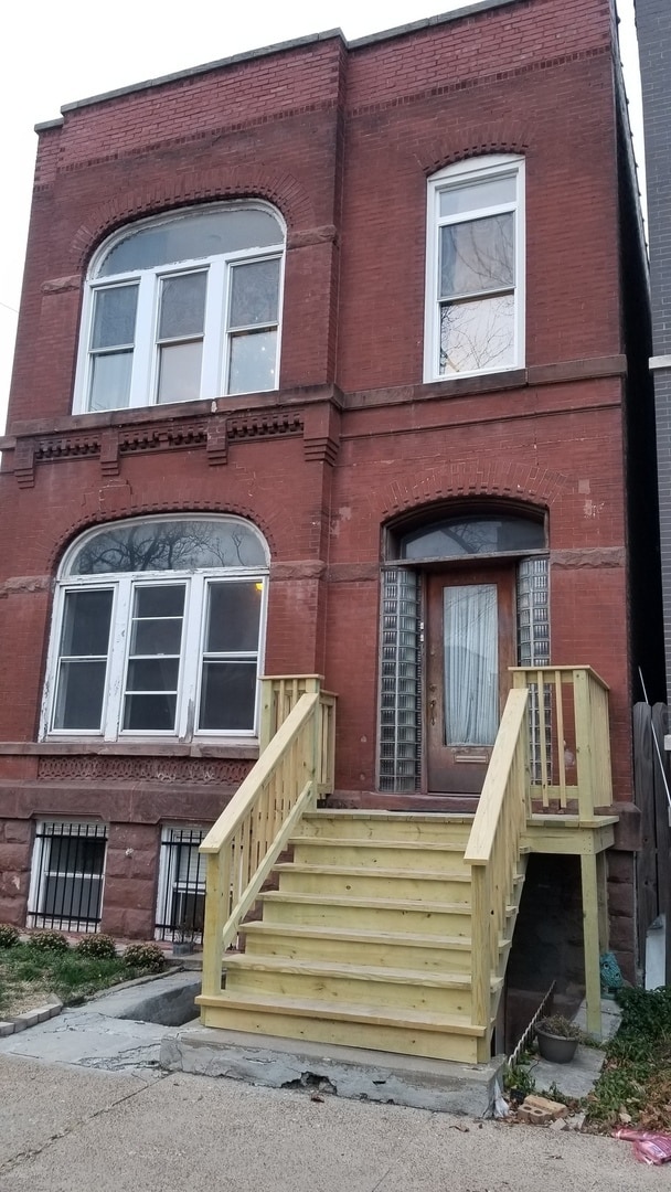 Building Photo - 2046 W Thomas St