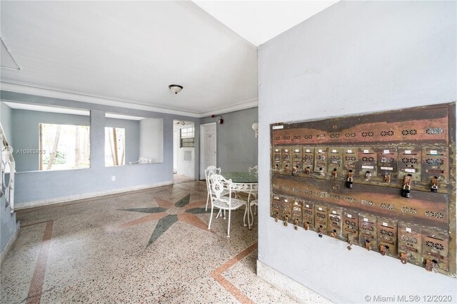 Building Photo - 5305 Biscayne Blvd