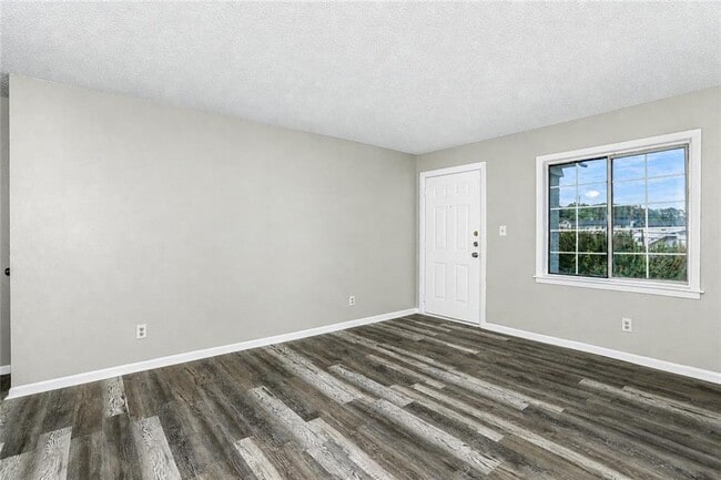 Building Photo - 2065 Alison Ct SW