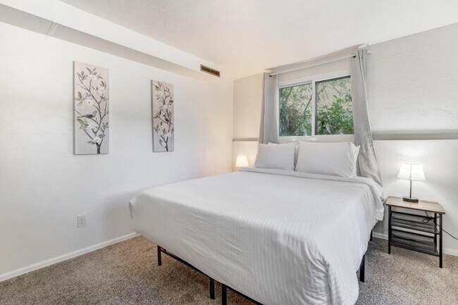 Building Photo - 3622 Anemone Cir