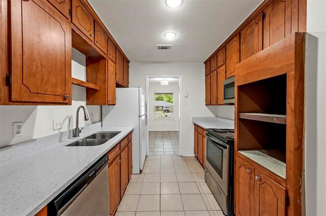 Building Photo - 939 Lindy Ct