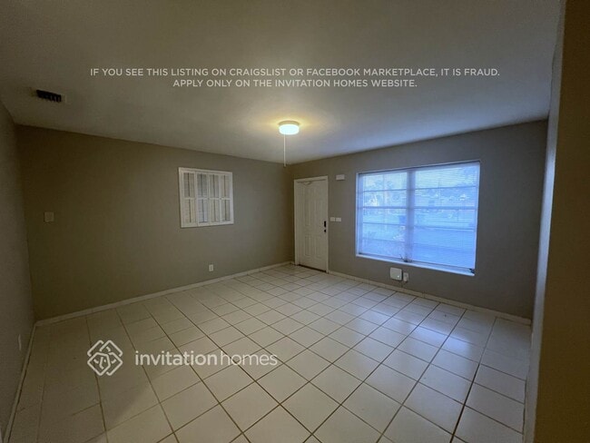 Foto del edificio - 6338 NW 24th Ct