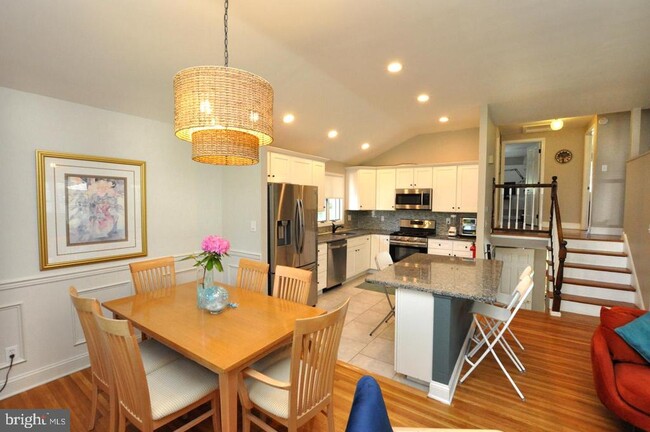 Building Photo - 101 Tarlton Ct