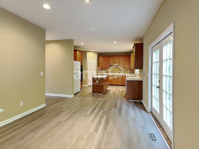 Foto del edificio - 637 Rebecca Ives Dr NW