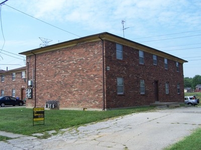 Building Photo - Saddlebrook Ln Apartments