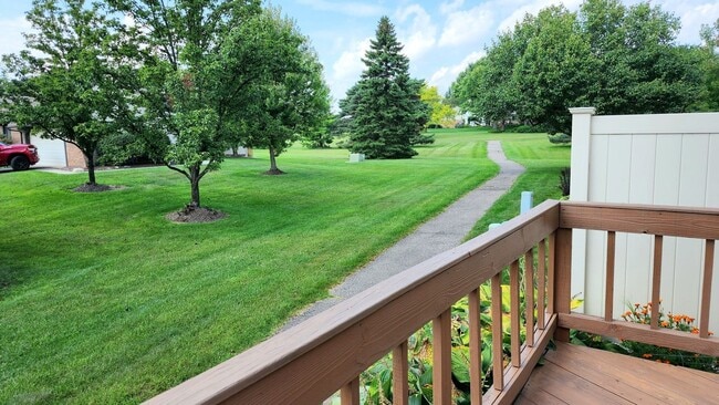 Building Photo - 1226 Charleston Ct