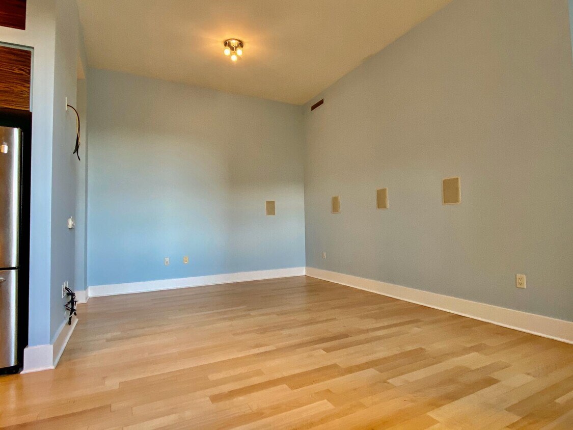 Primary Photo - 4 Beacon Way