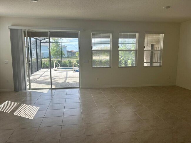 Foto del edificio - 7604 Oakmoss Loop