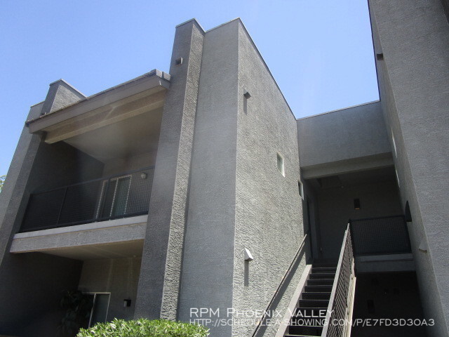 Primary Photo - 2525 E Siesta Ln