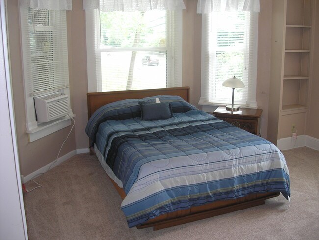 BEDROOM #1 - 154 Chestnut St