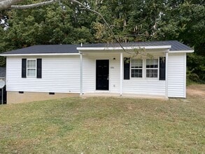 Building Photo - 1006 Breezeway Ct