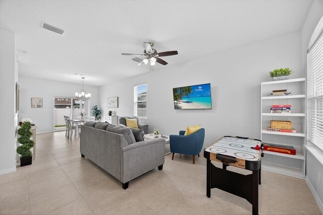 Building Photo - 3007 W Haya St