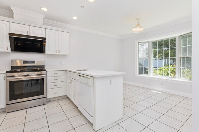 Building Photo - 1210 Matthew Woods Dr