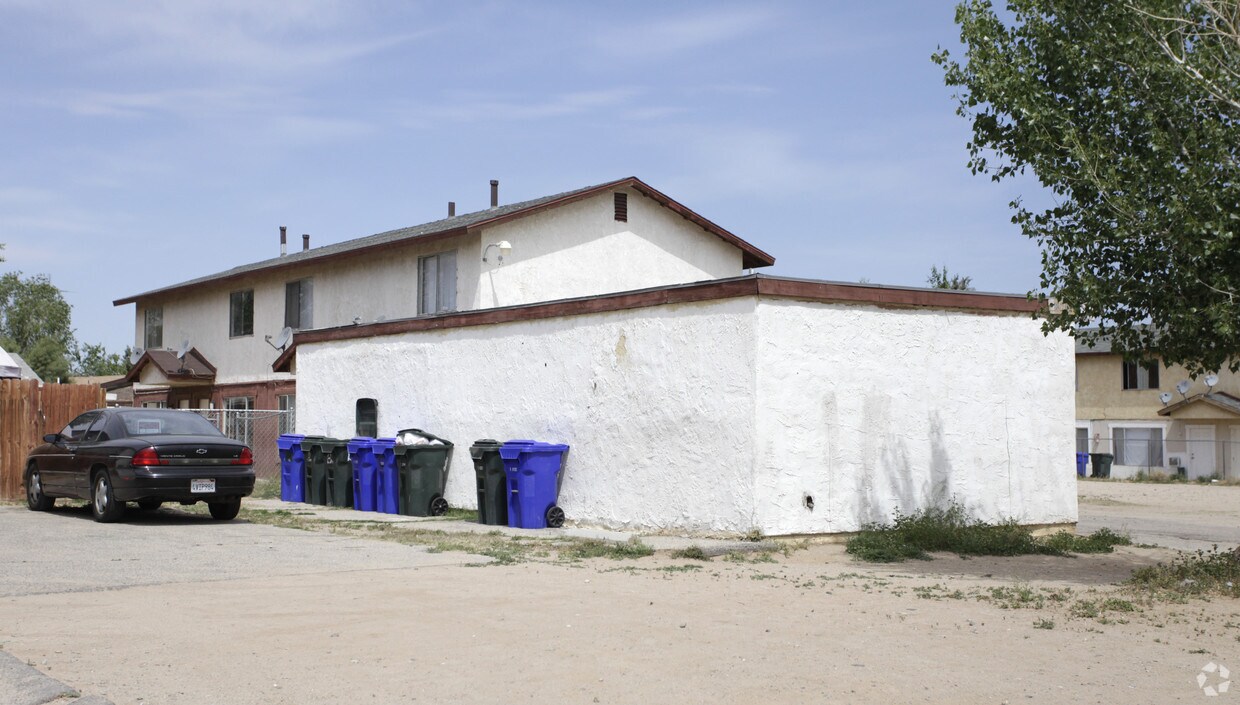 Building Photo - 18202 Casaba Rd