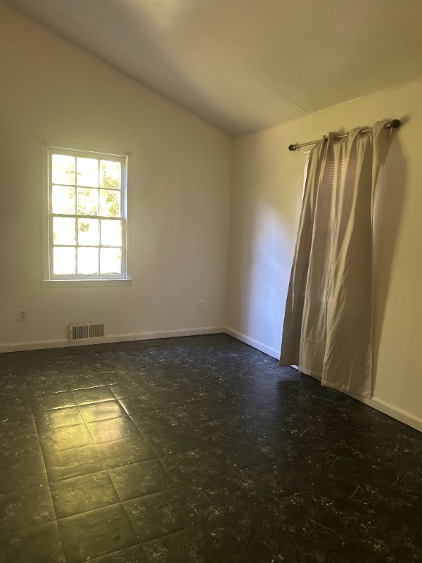 Foto del edificio - 2132 Donald Lee Hollowell Pkwy NW