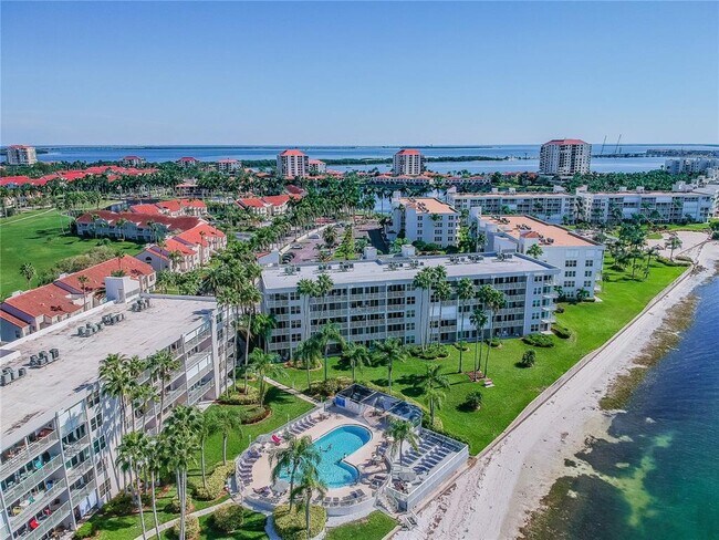 Building Photo - 5901 Bahia Del Mar Cir